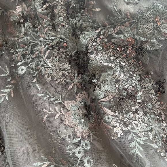 Size 12 - Picture 2 of 8